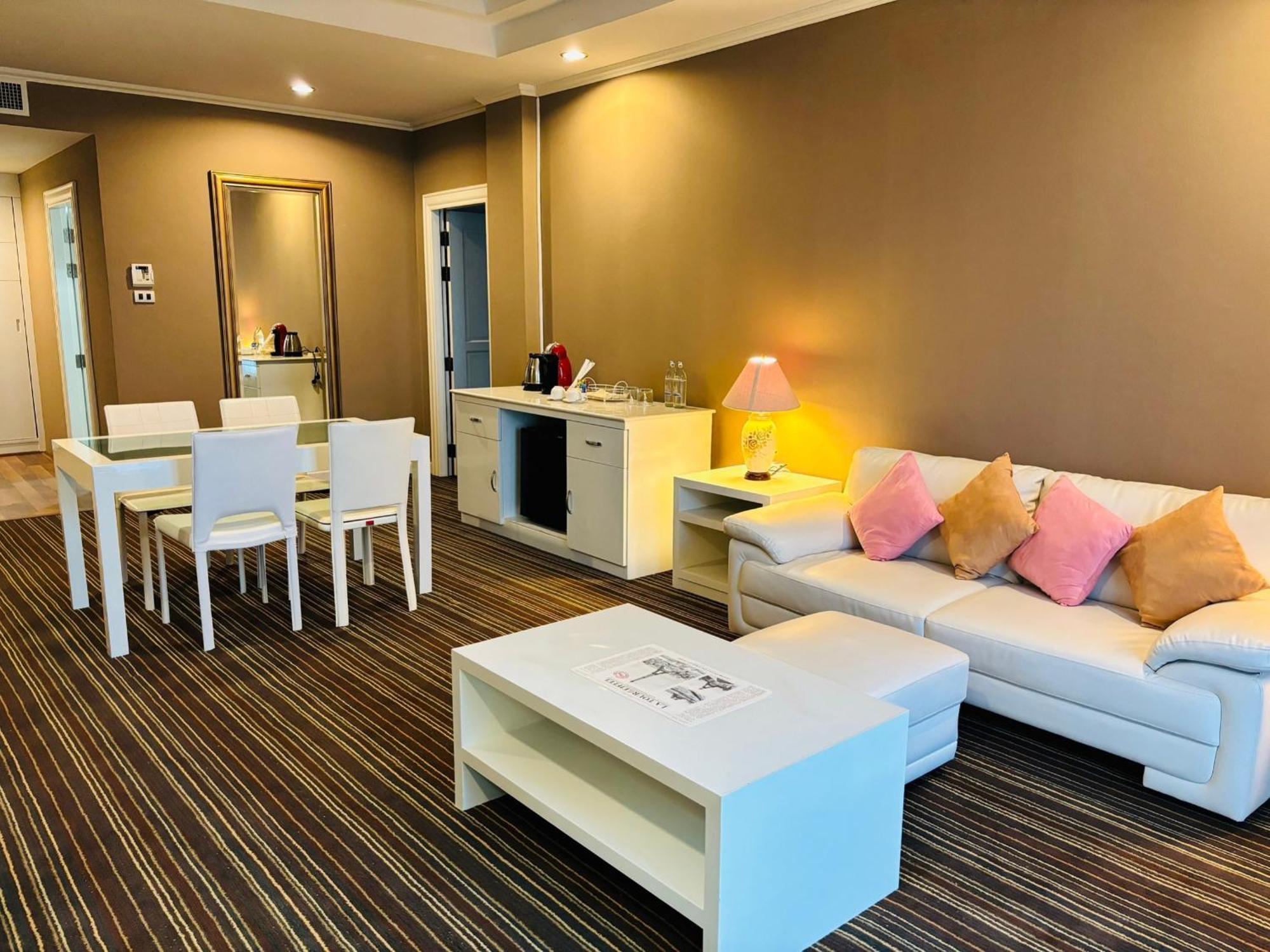 La Vie En Rose - Sha Plus Chiang Rai Exterior photo